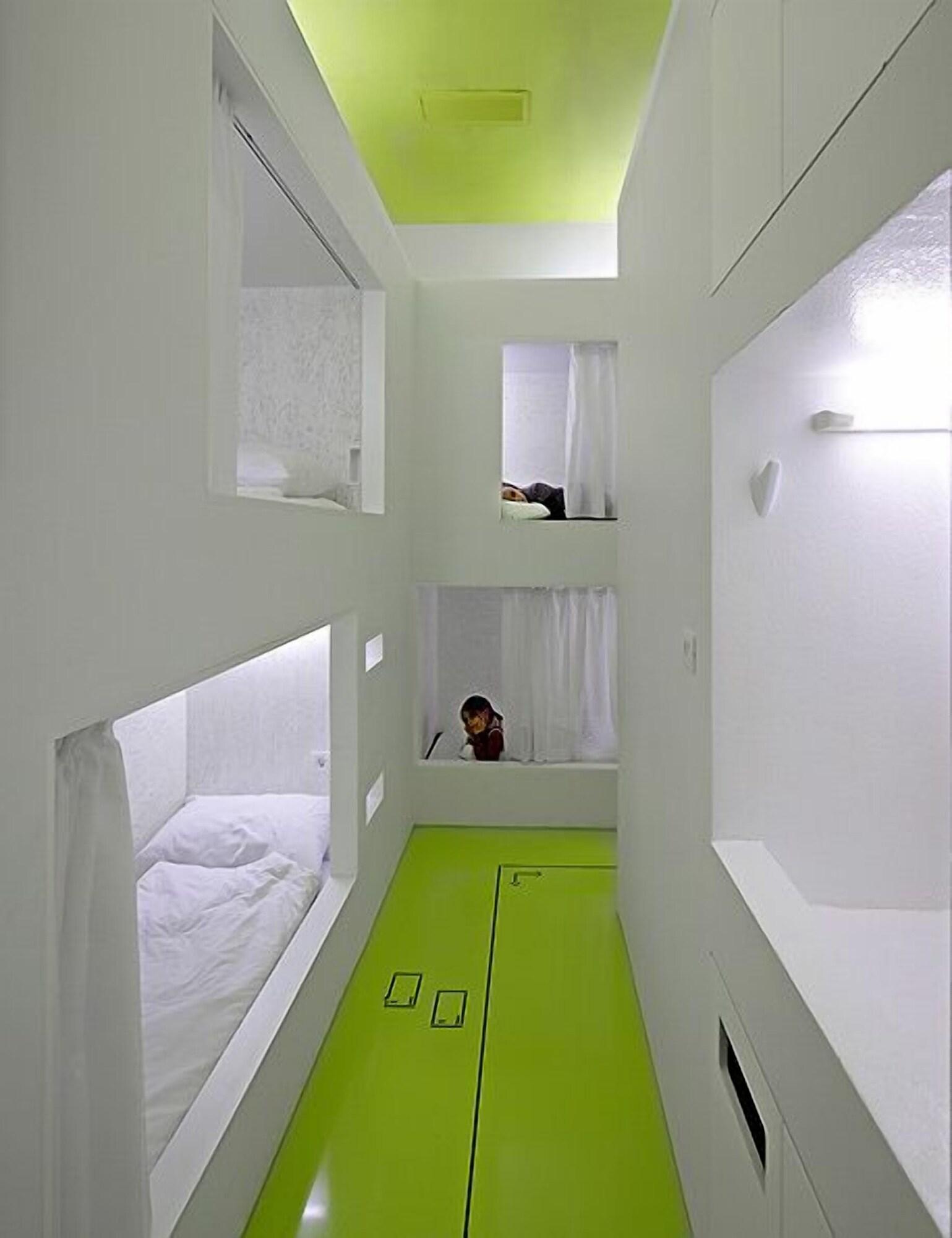 Design Hostel One Сплит Экстерьер фото